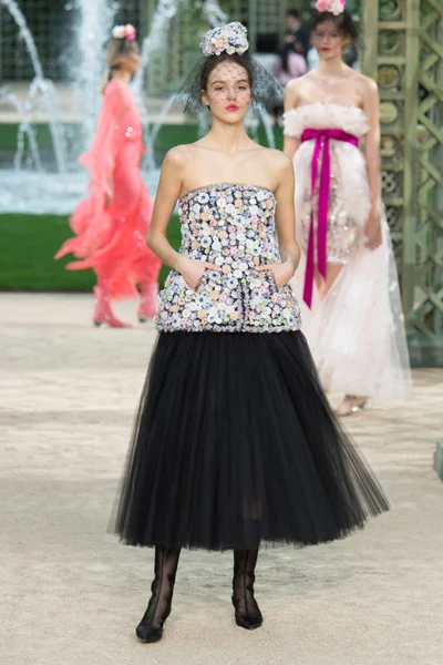 Look 34